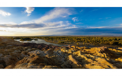 RAINBOW BEACH (五彩灘 )