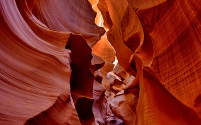 앤털롭 캐년 (Antelope Canyon) 지하 세계의 빛